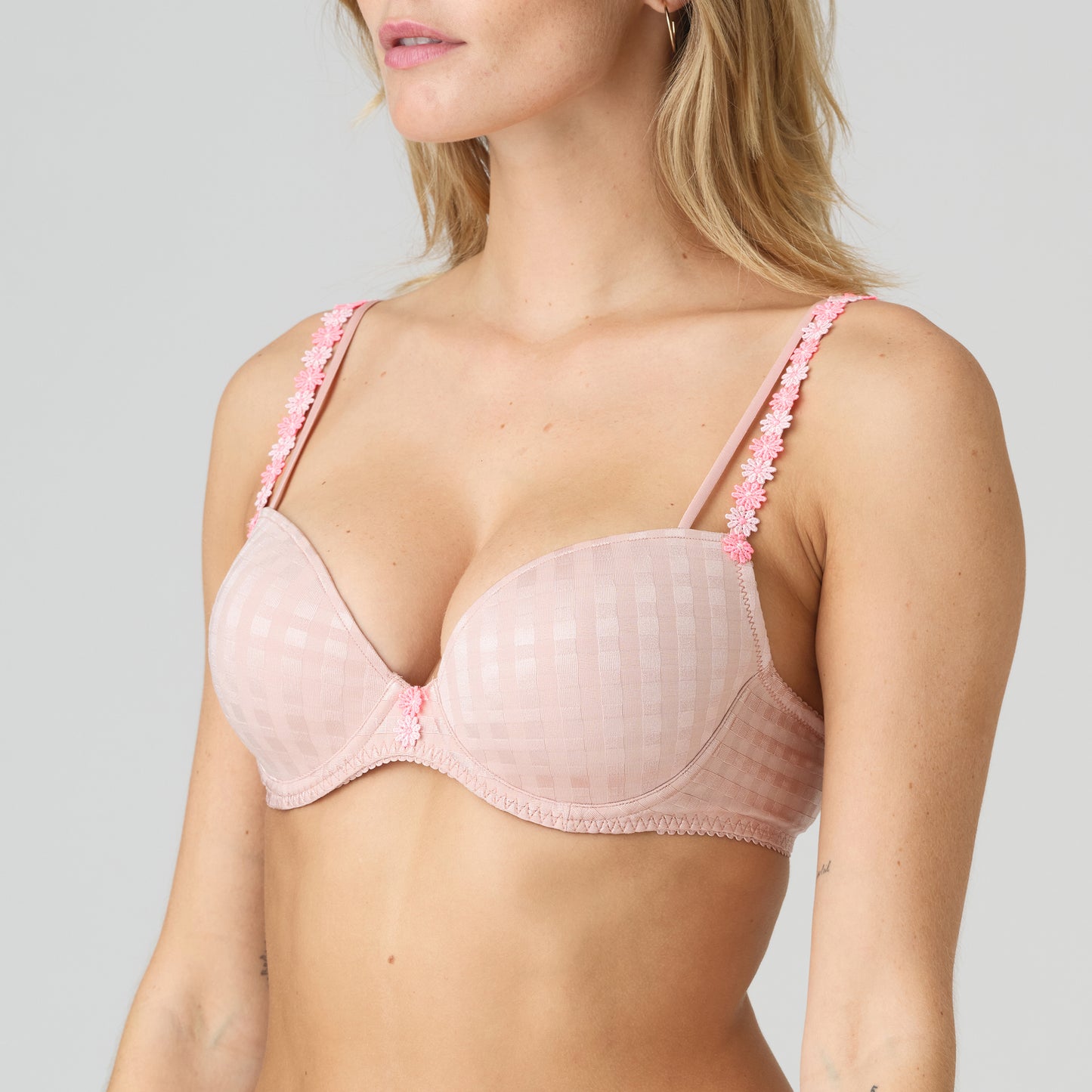 AVERO TINY BH Tiefdekoll (Powder Rose)