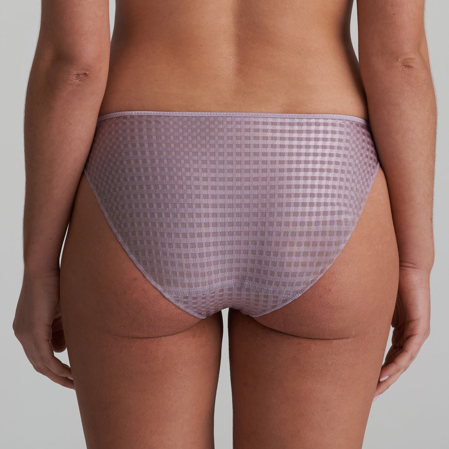 AVERO Rioslip (Soft Sand)