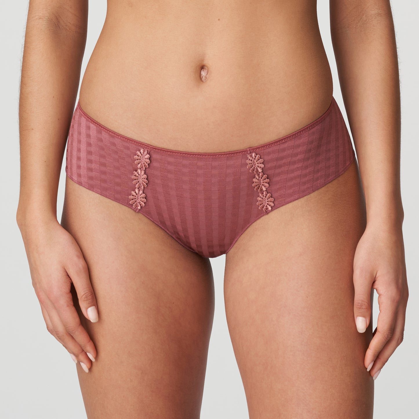 AVERO Short-Hotpants (Wild Ginger)