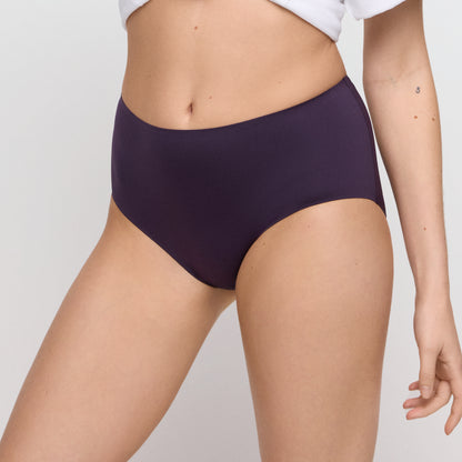 COLOR STUDIO Taillenslip (Amethyst) 40