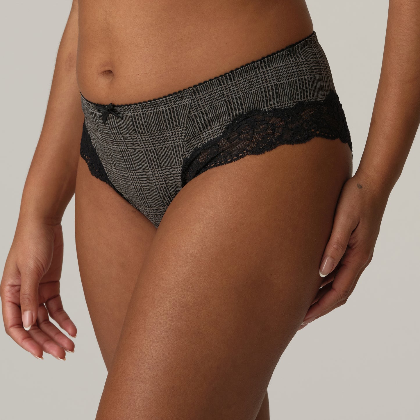 MADISON Hotpants (Black Tailor)