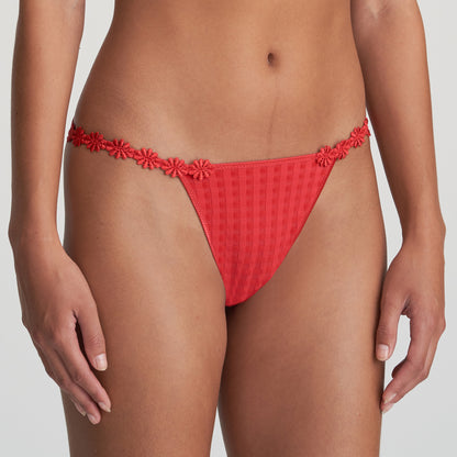 AVERO Mini String