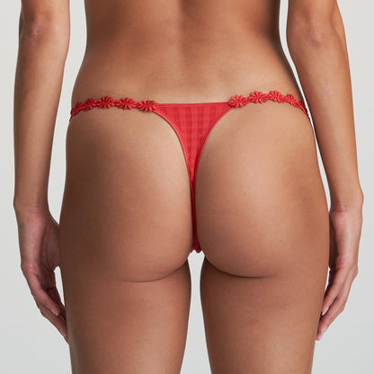 AVERO Mini String