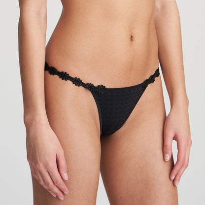 AVERO Mini String
