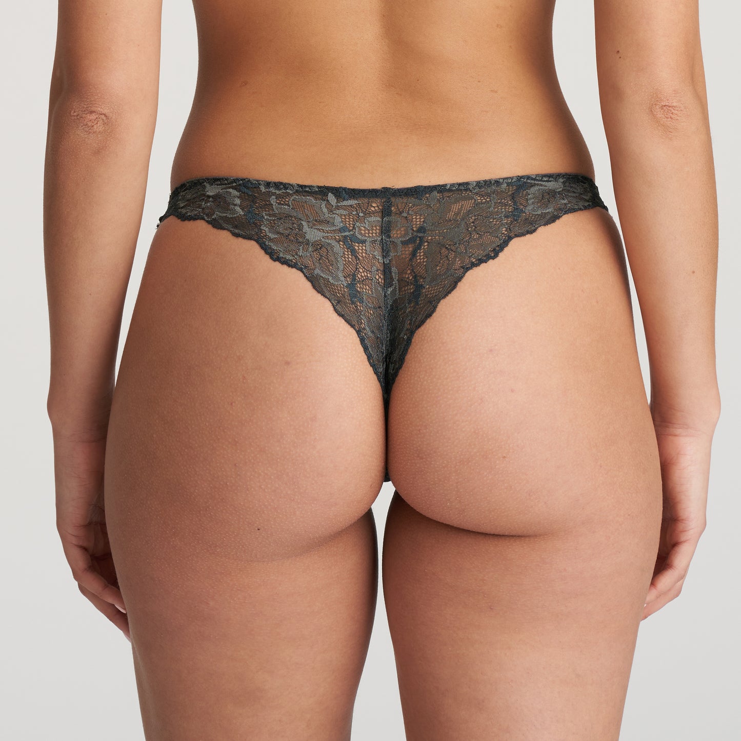 MANYLA String (Night Grey)