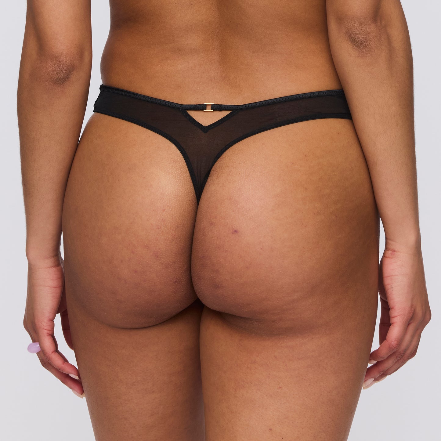 AVEN String (Schwarz)