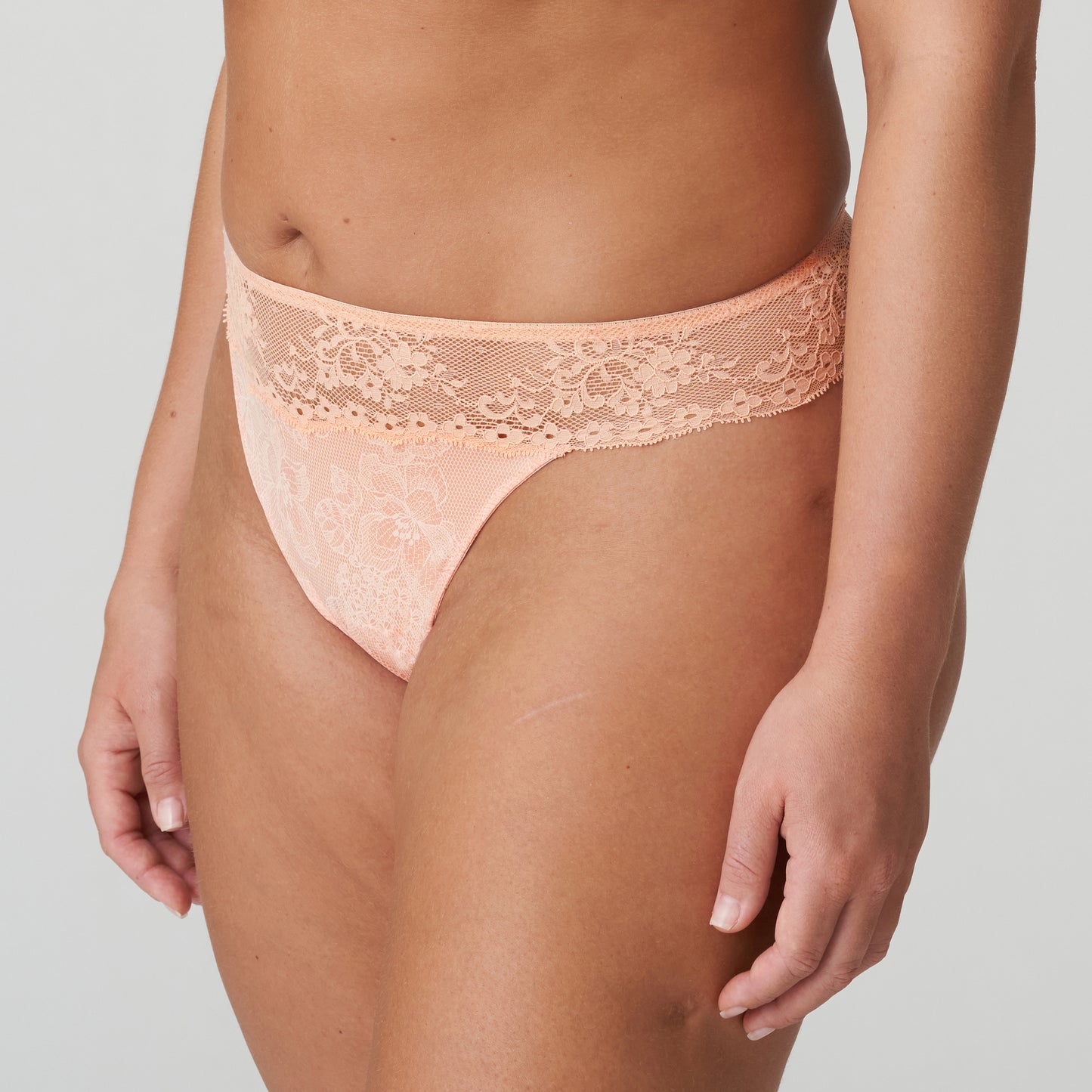 PLAYA AMOR String (Silky Dreams)