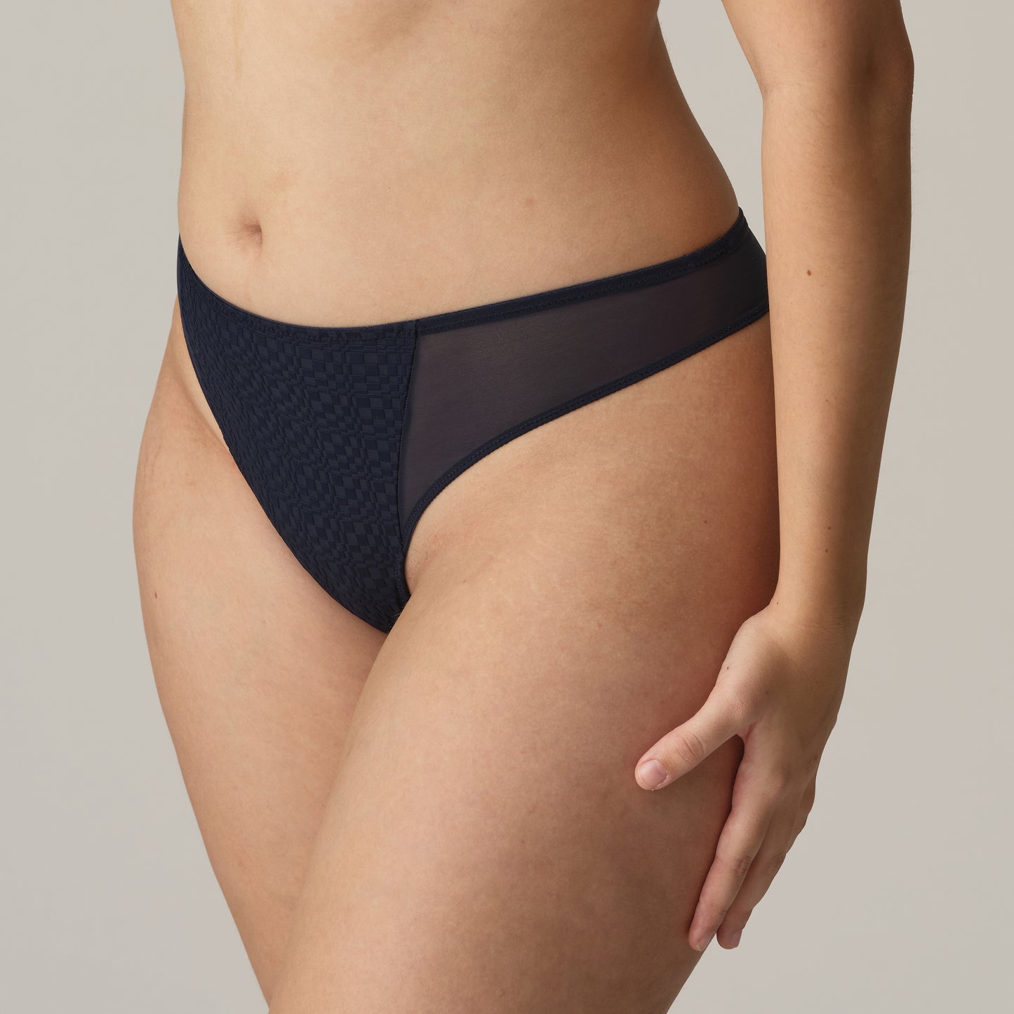 YELAPA String (Majestic Blue)