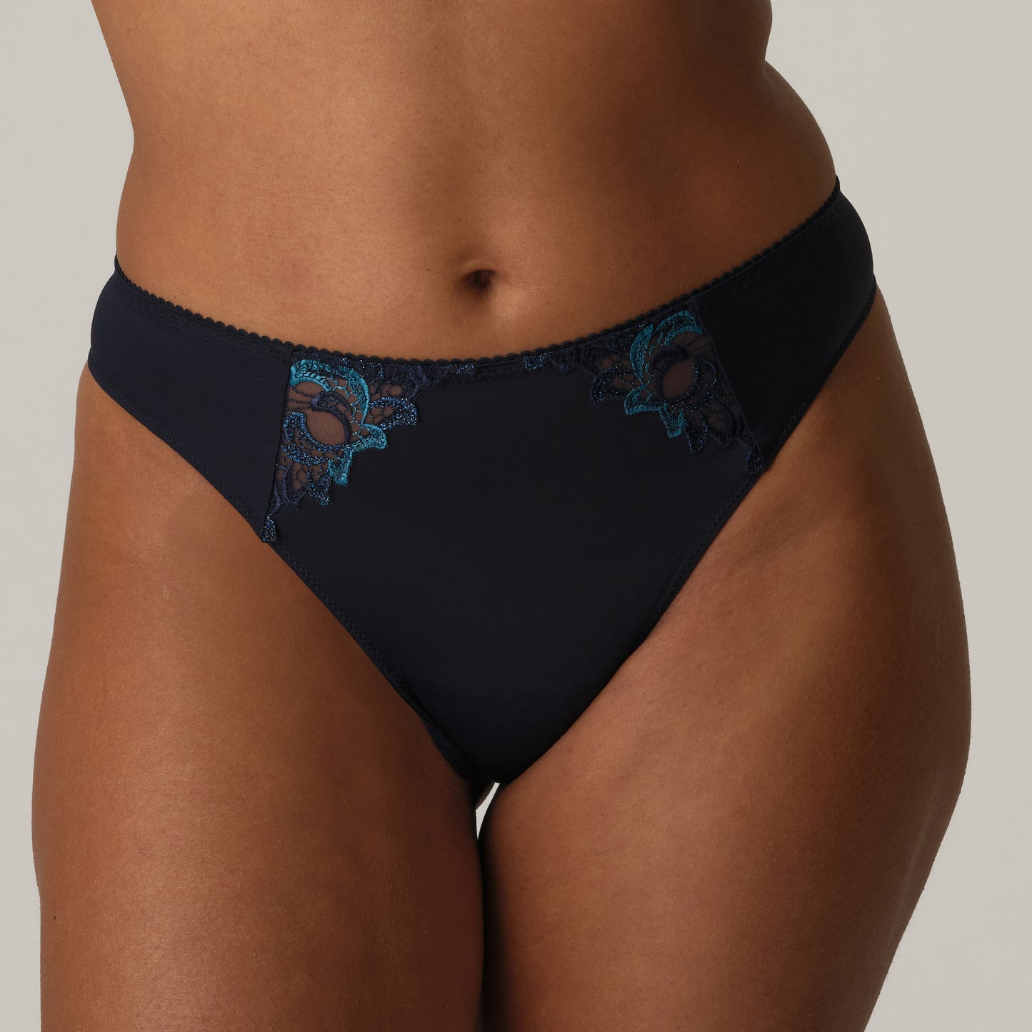 DEAUVILLE String (Velvet Blue)