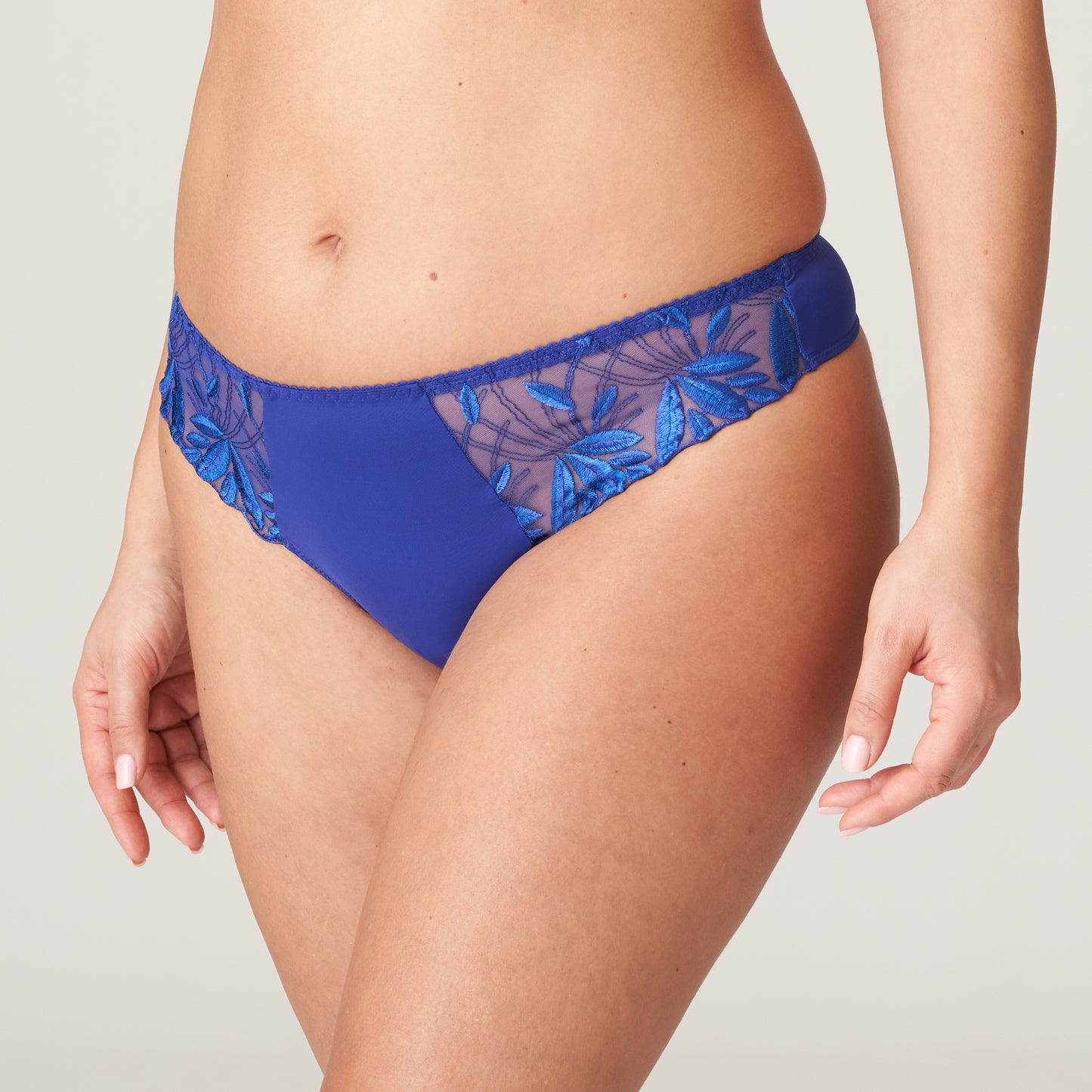 ORLANDO String (Crazy Blue)