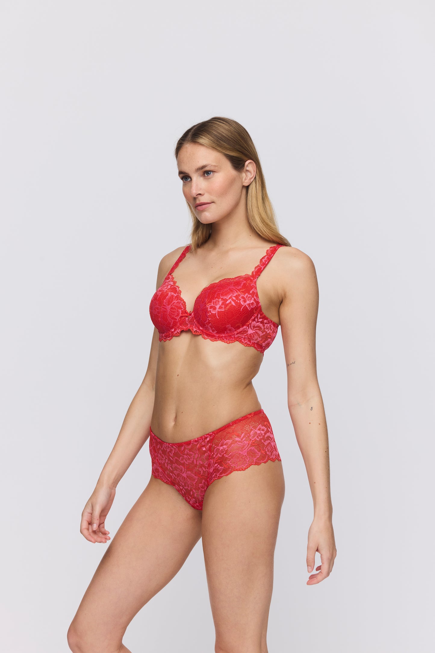 MANYLA Hotpants (Pixie Red)