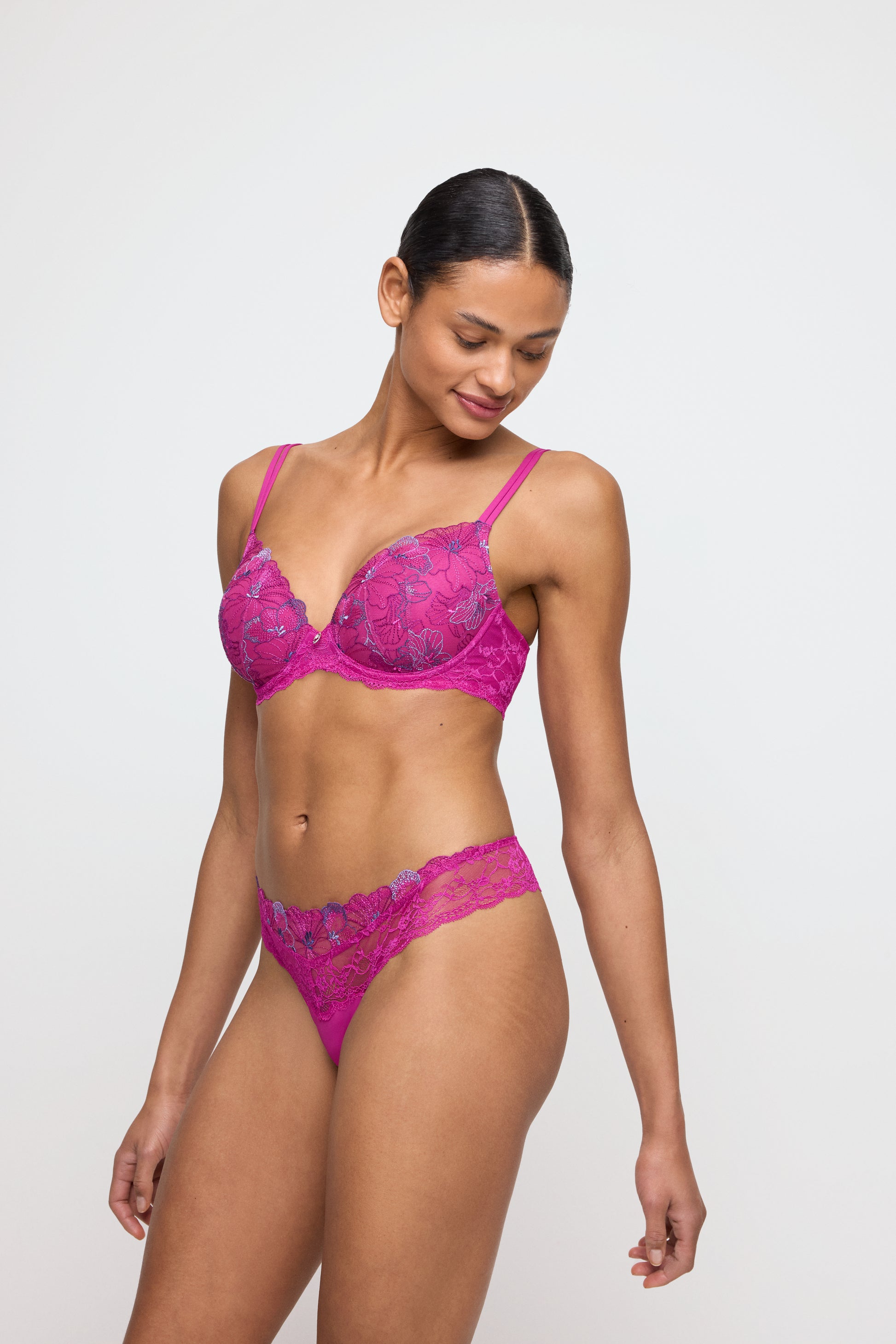 NOEMY String (Fuchsia Fiesta) 36