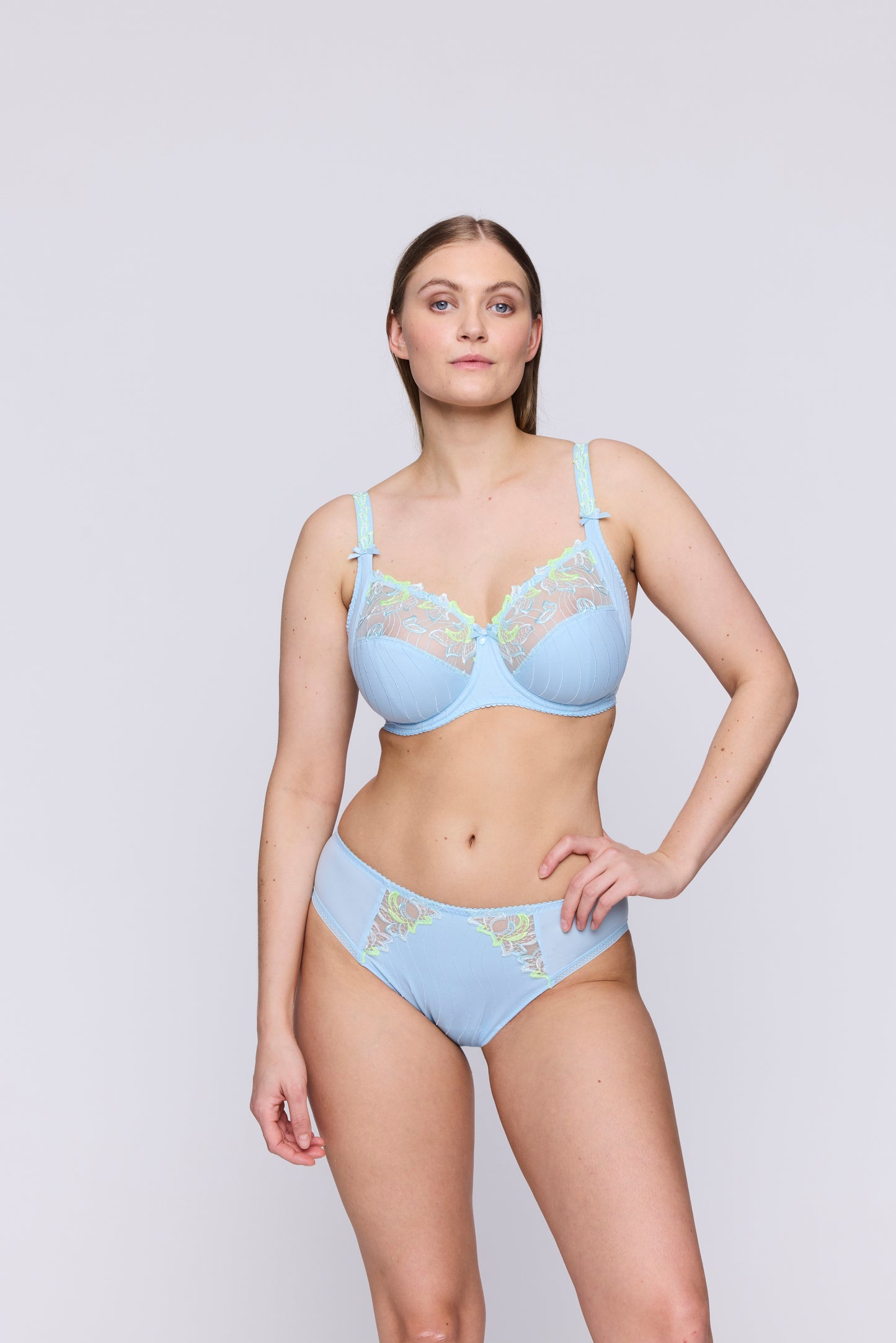 DEAUVILLE Rioslip (Milky Blue)
