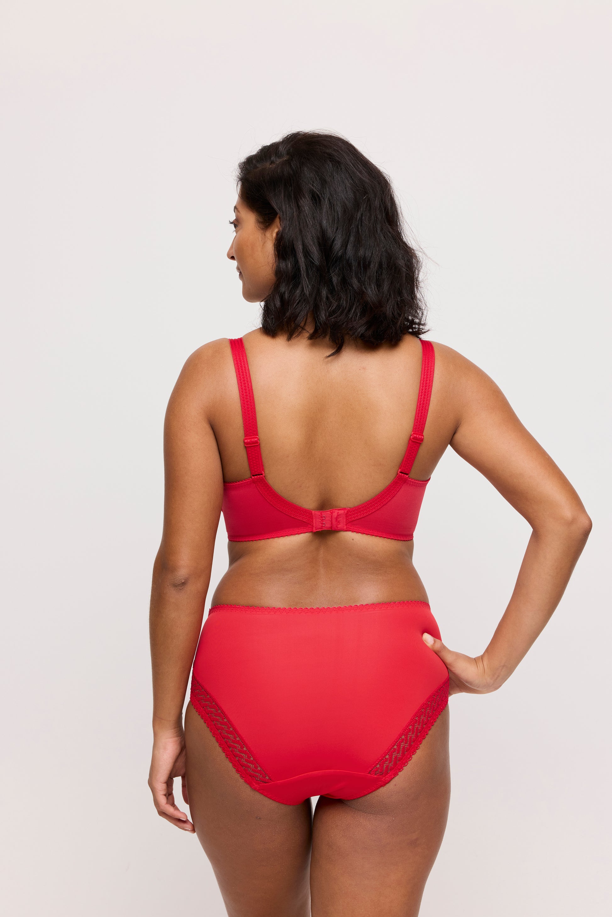 MONTARA Taillenslip (True Red) 40