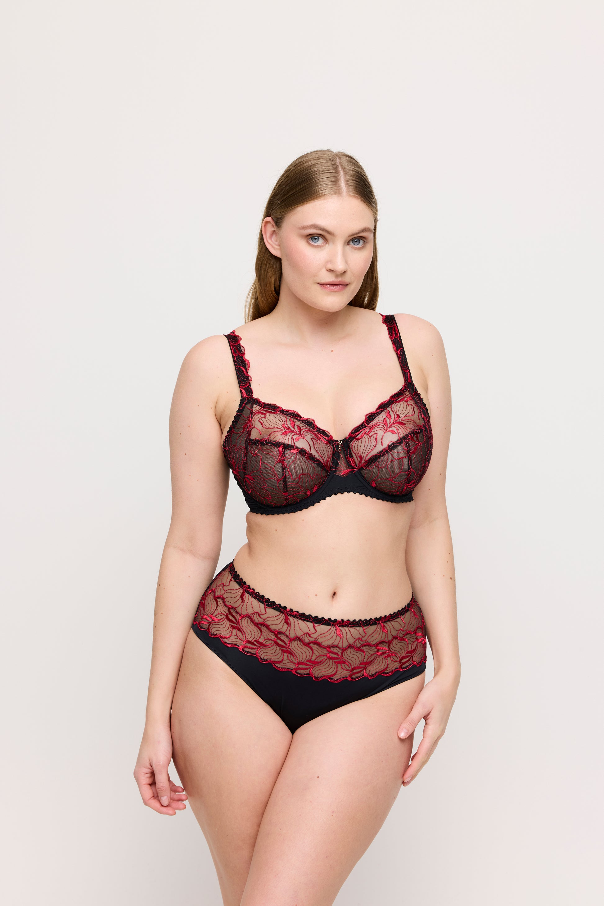 SPRINGDALE BH Vollschale (Black Rose) 70D