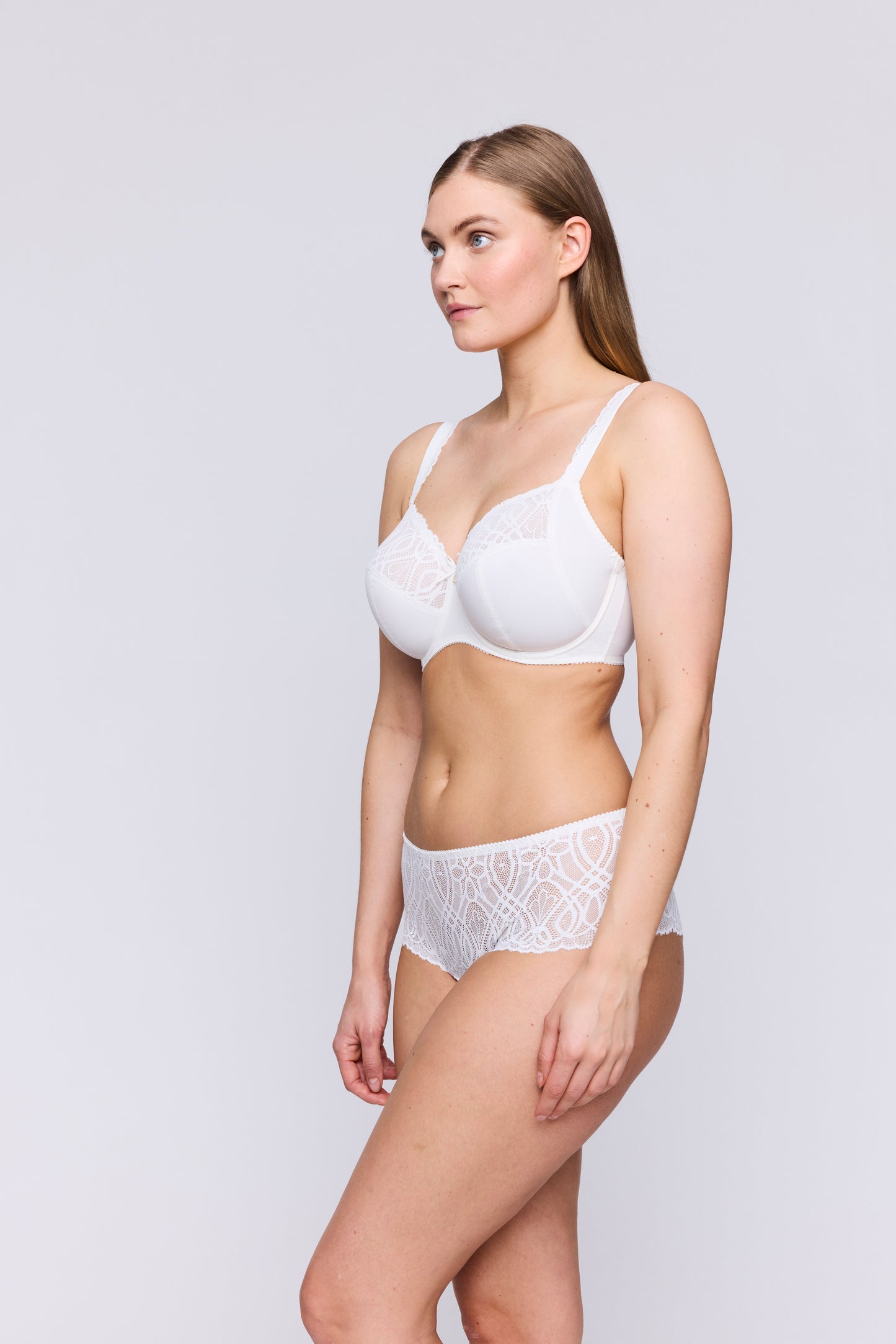 SALERNO Luxus String (Natur)