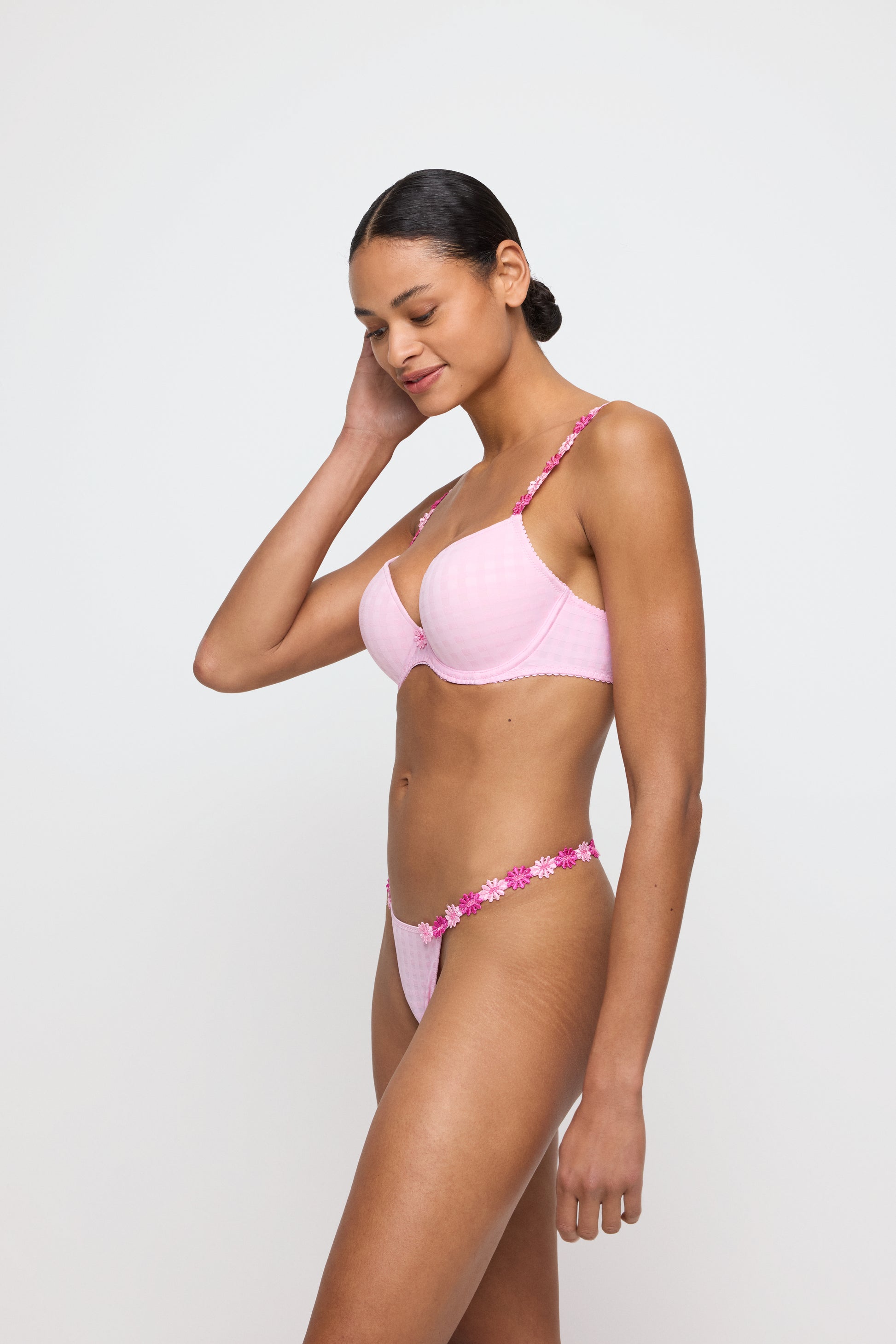 AVERO Mini String (Lily Rose) 36