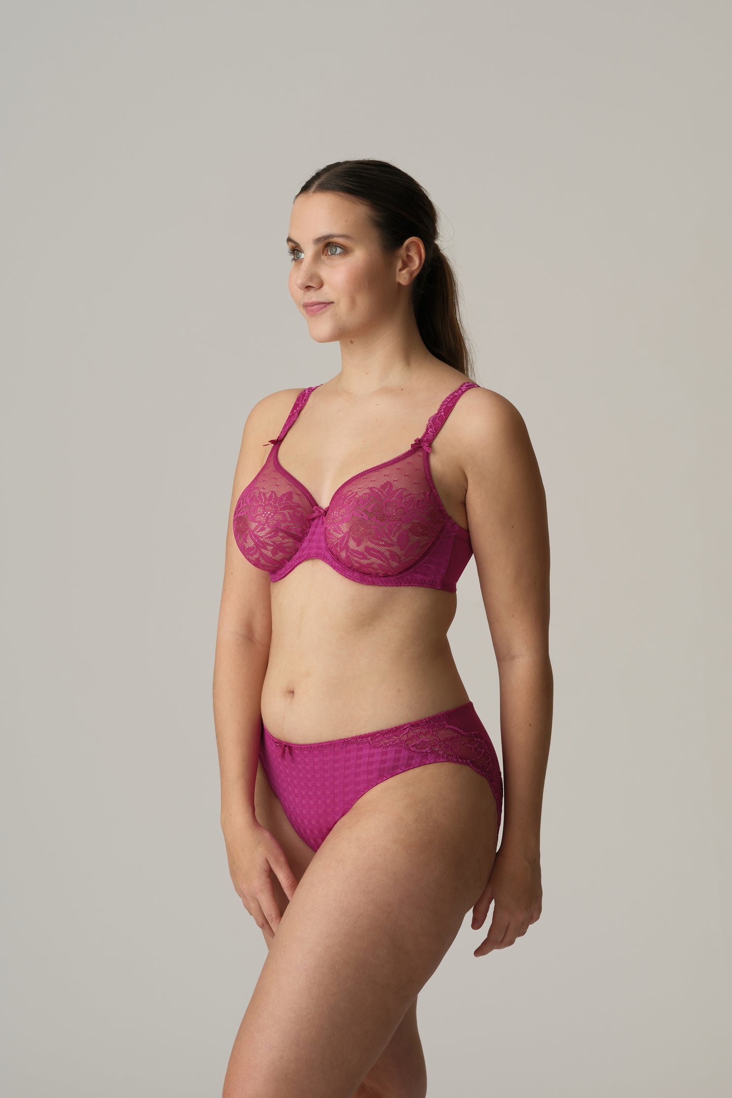 MADISON Vollschalen-BH (Fuchsia Fiesta)