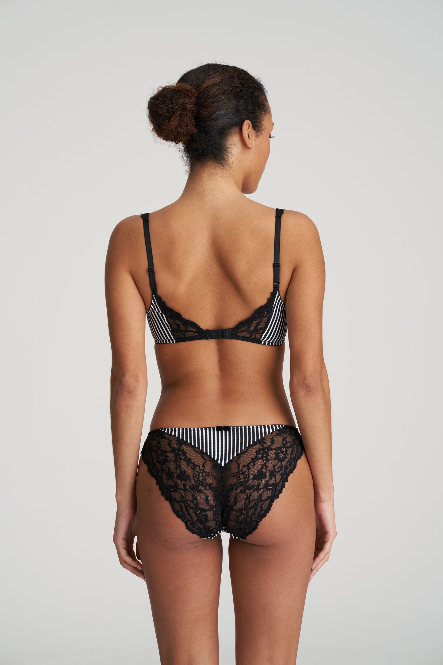 SYDNY Rioslip (Tuxedo Black)
