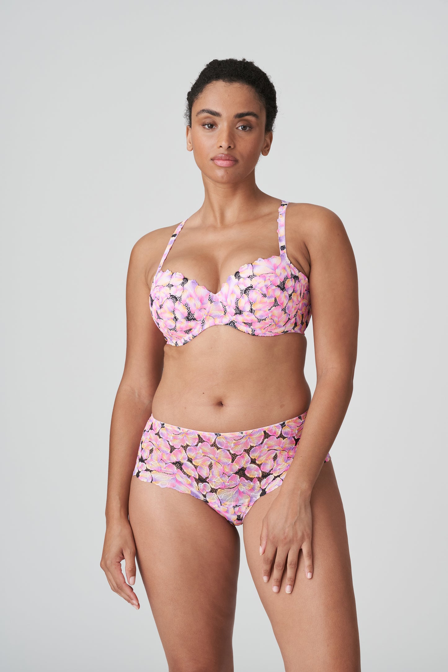 VIA ALEGRE Short (Peony Pink)