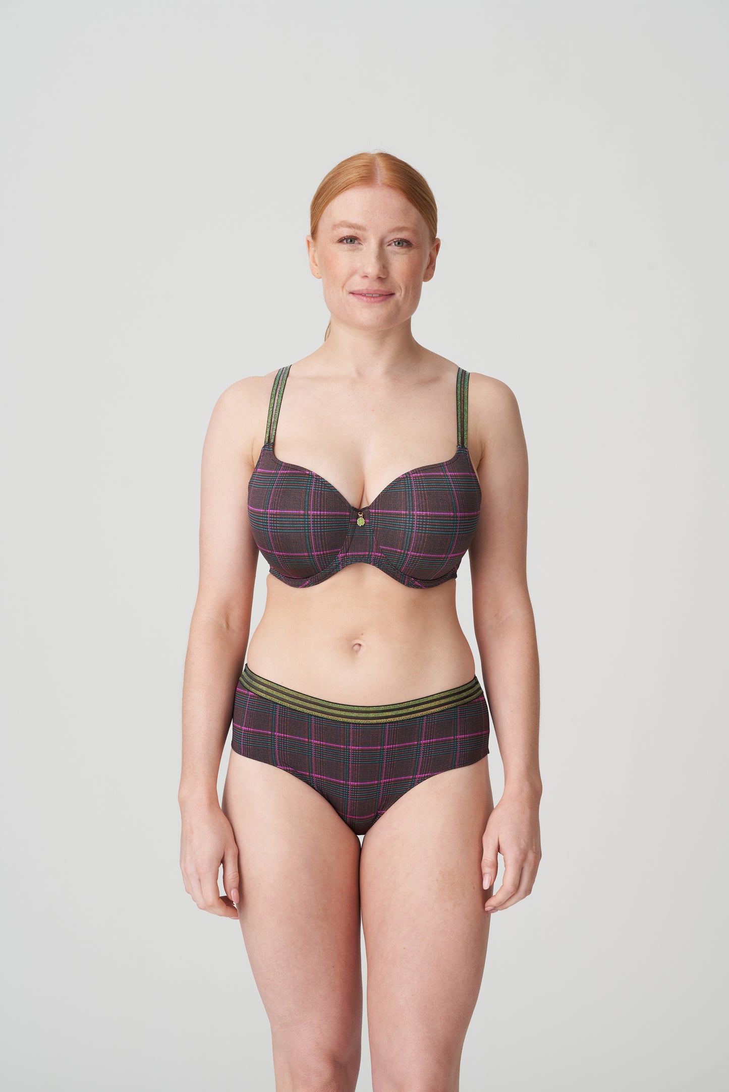 PRINCES BAY Hotpants (Italian Check)