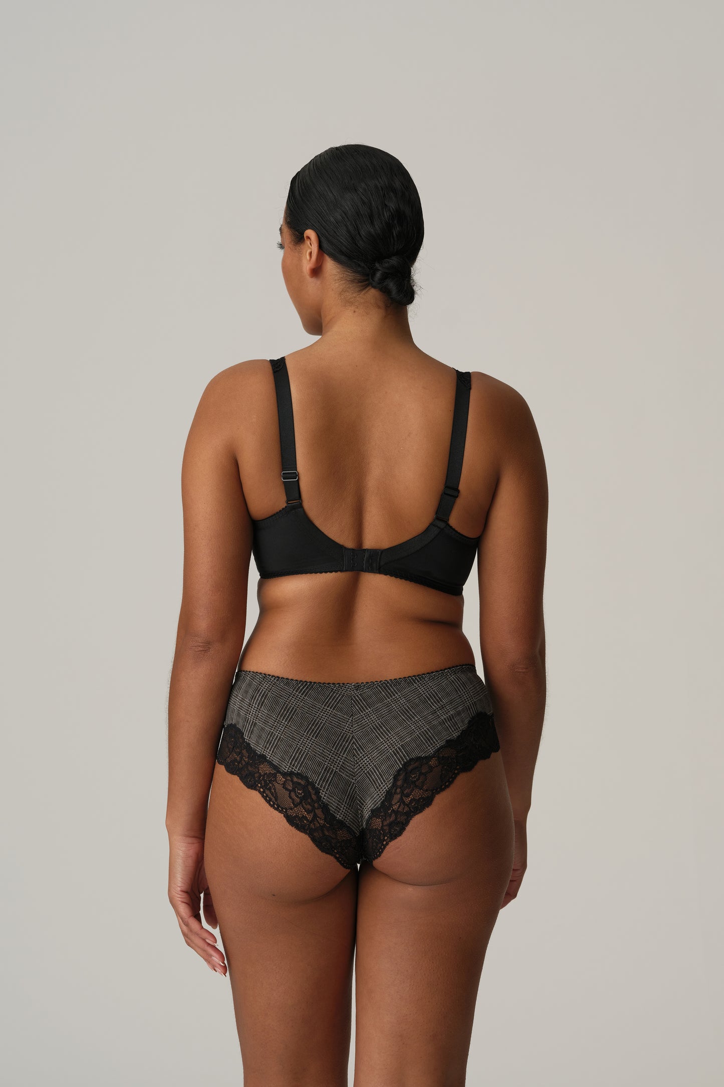 MADISON Hotpants (Black Tailor)