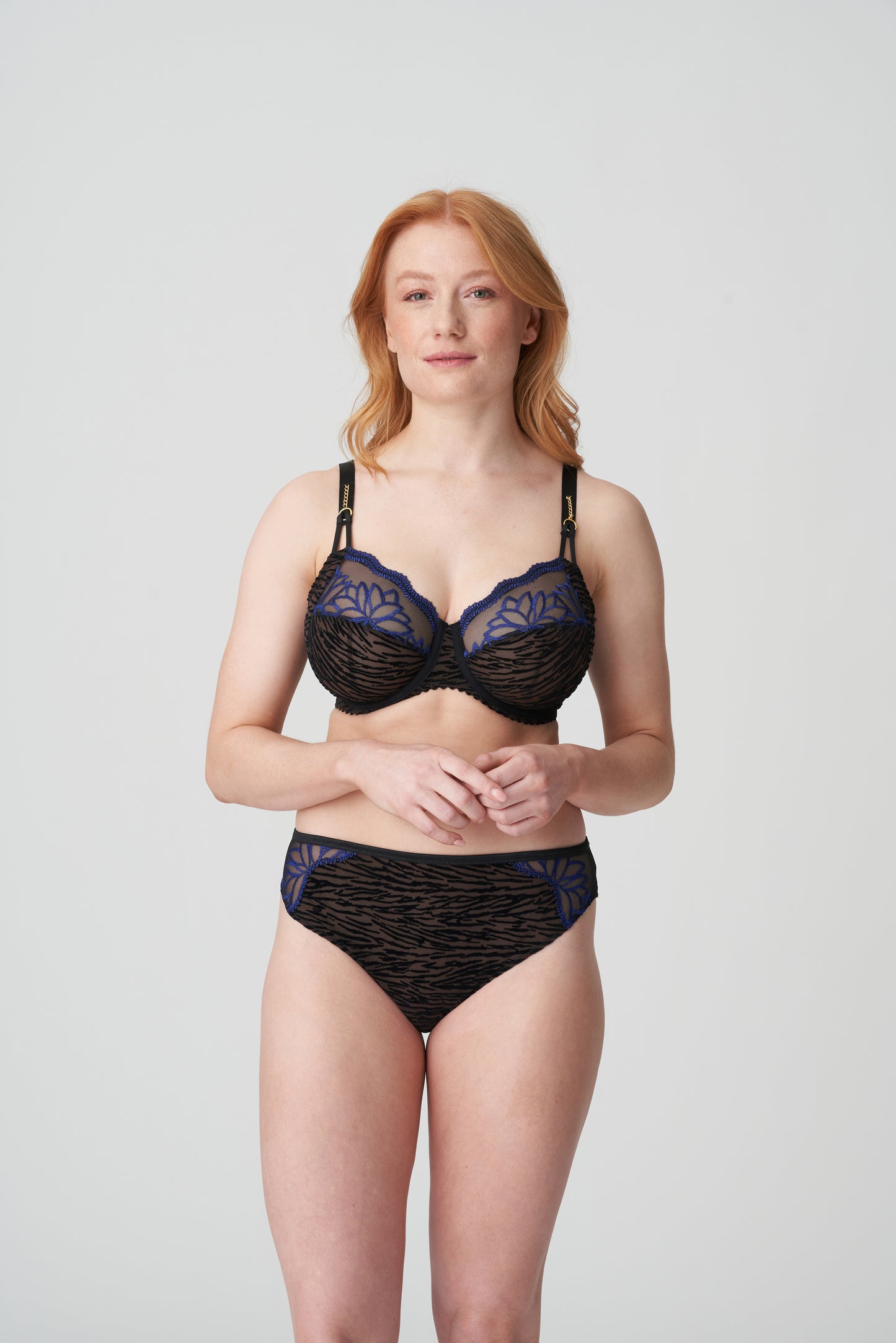 CHEYNEY Rioslip (Sultry Black)