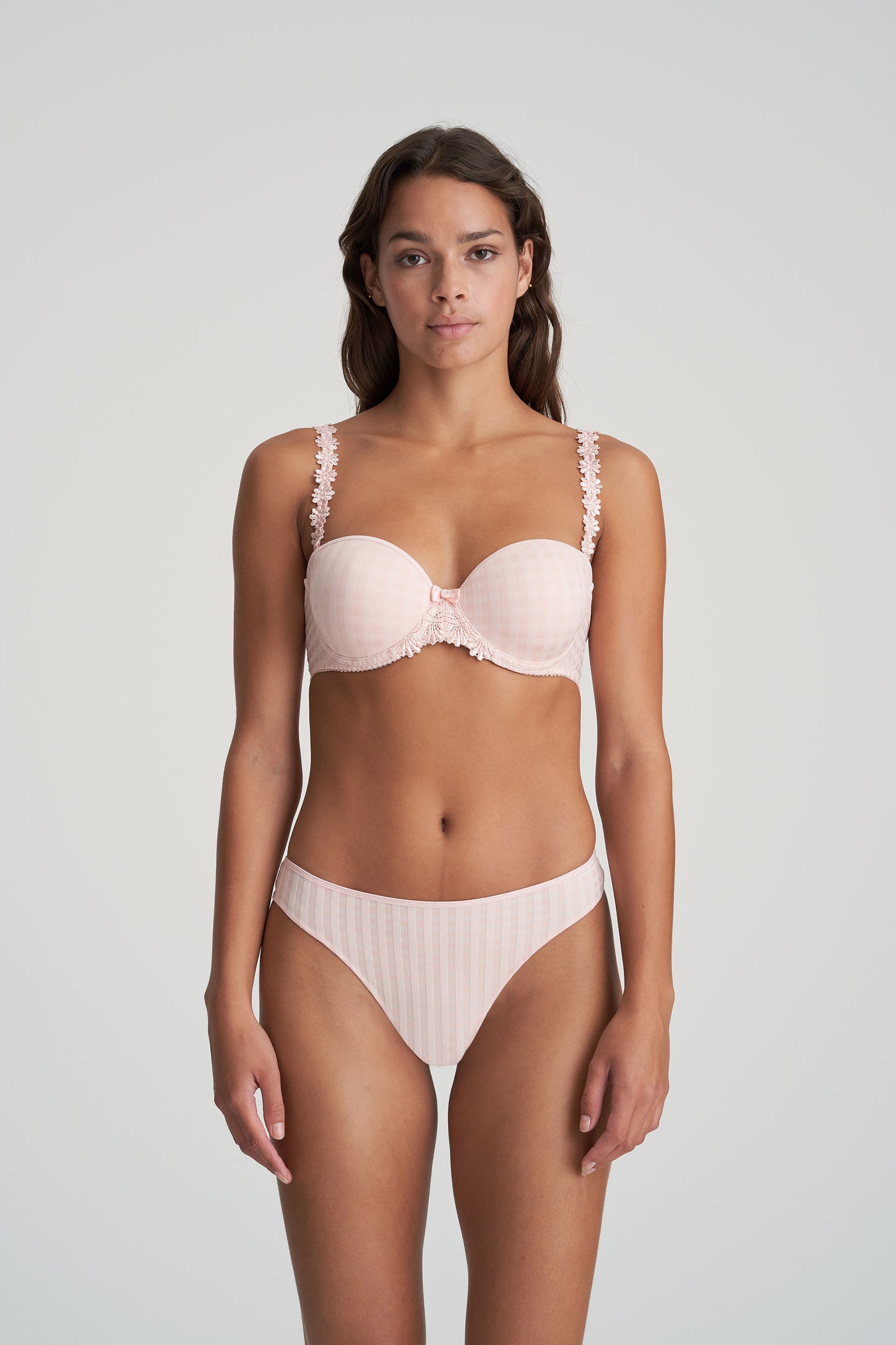 AVERO String (Pearly Pink)