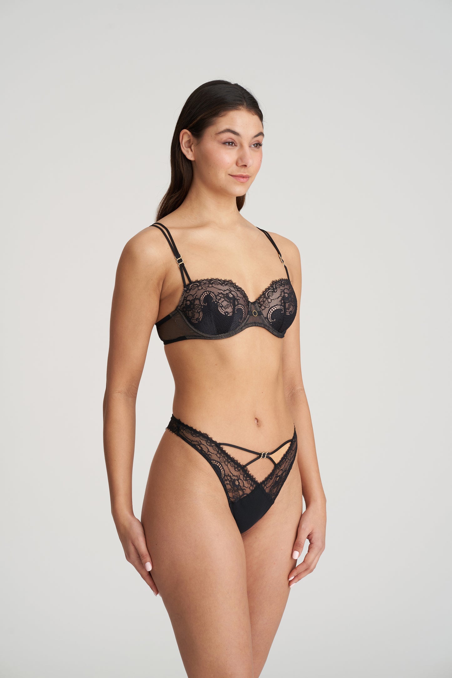JUNOO String (Schwarz)