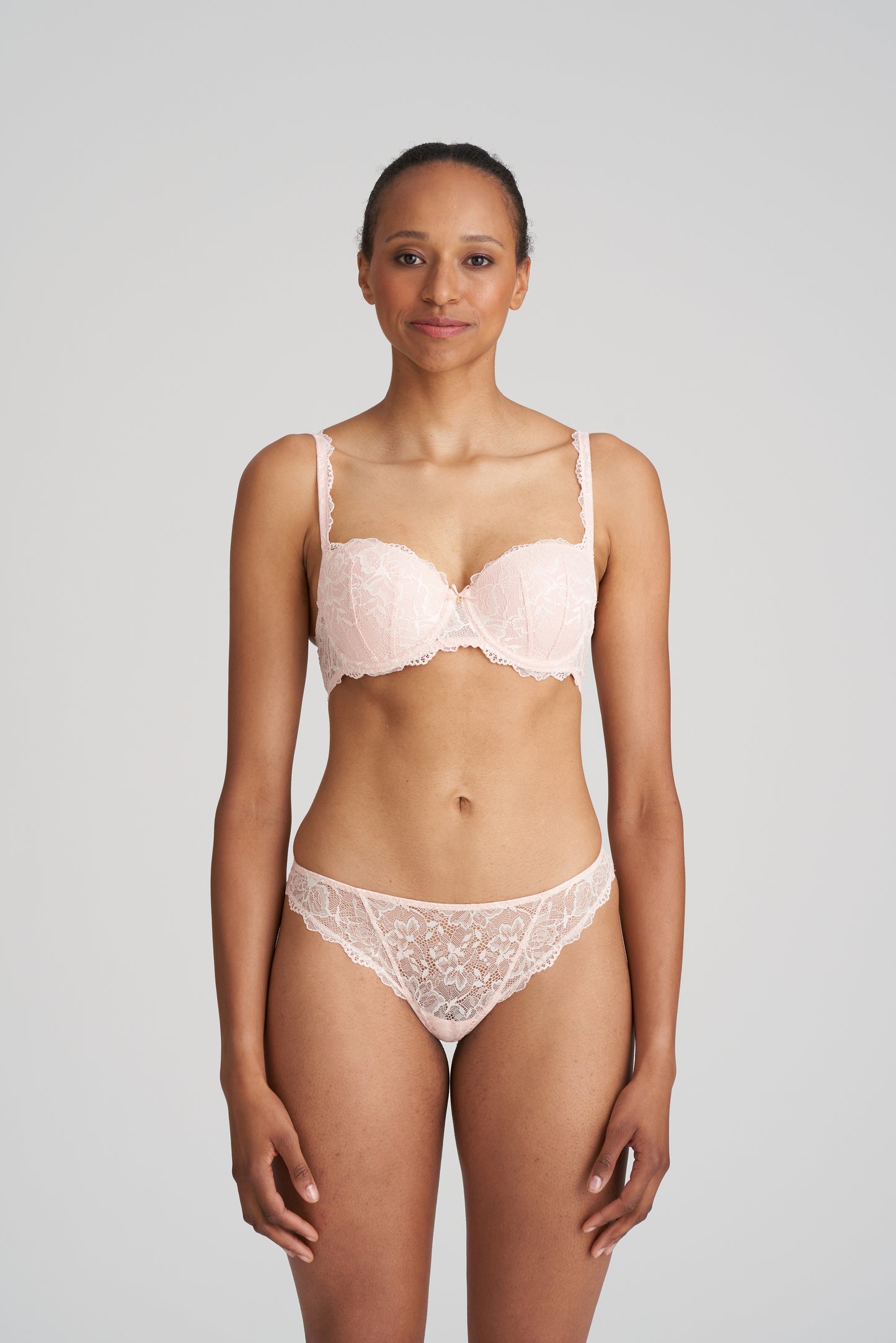 MANYLA String (Pearly Pink)