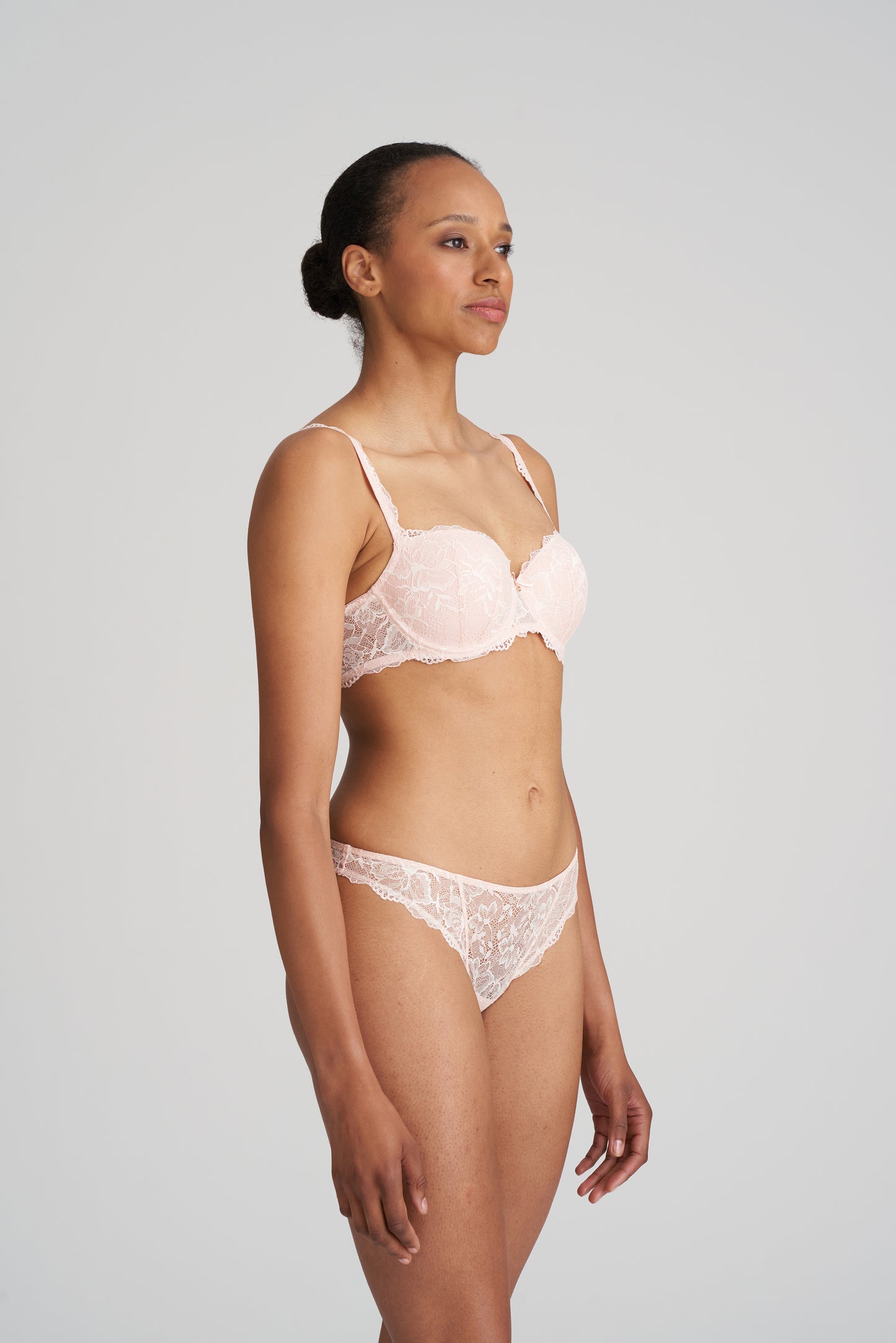 MANYLA String (Pearly Pink)