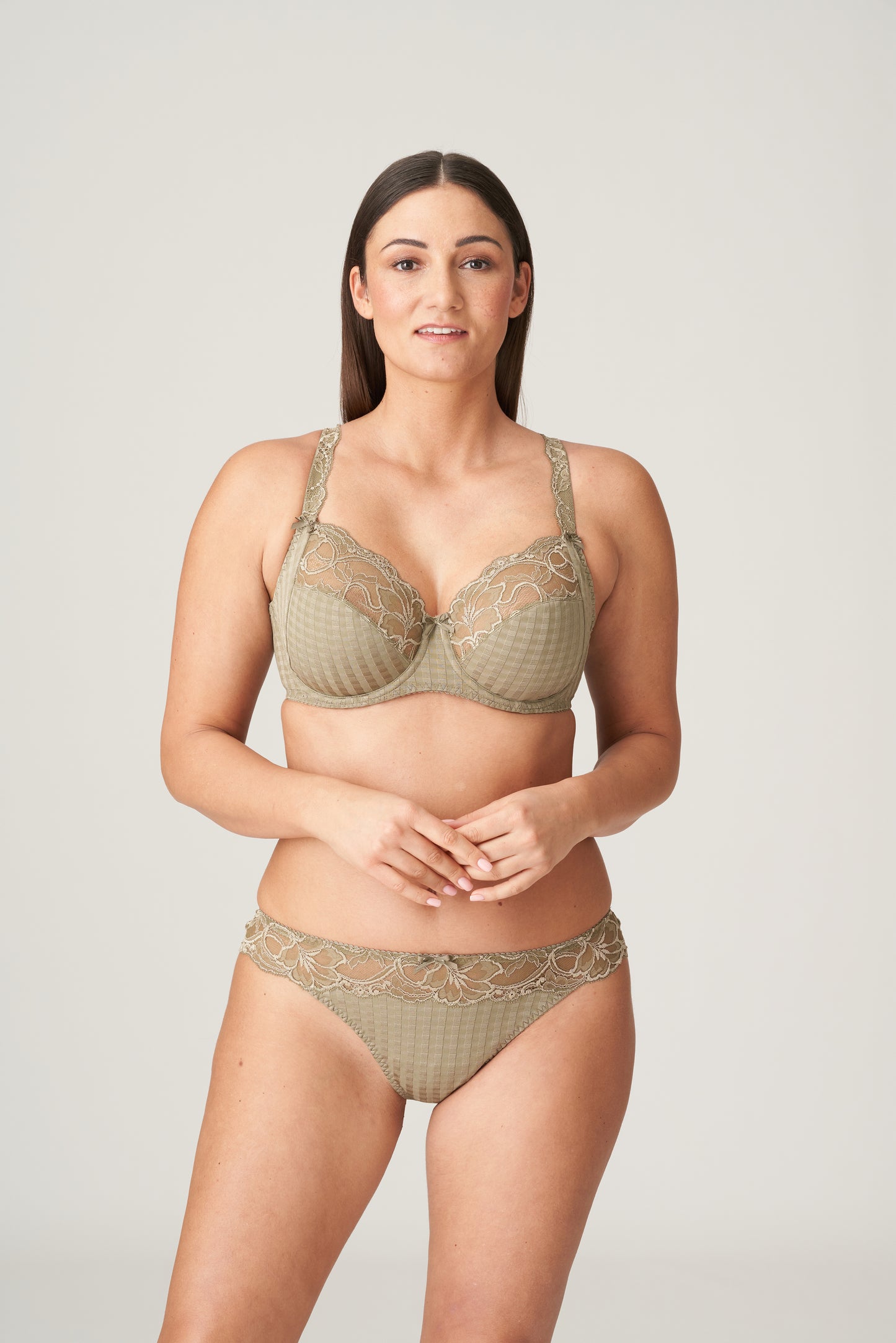 MADISON String (Golden Olive)
