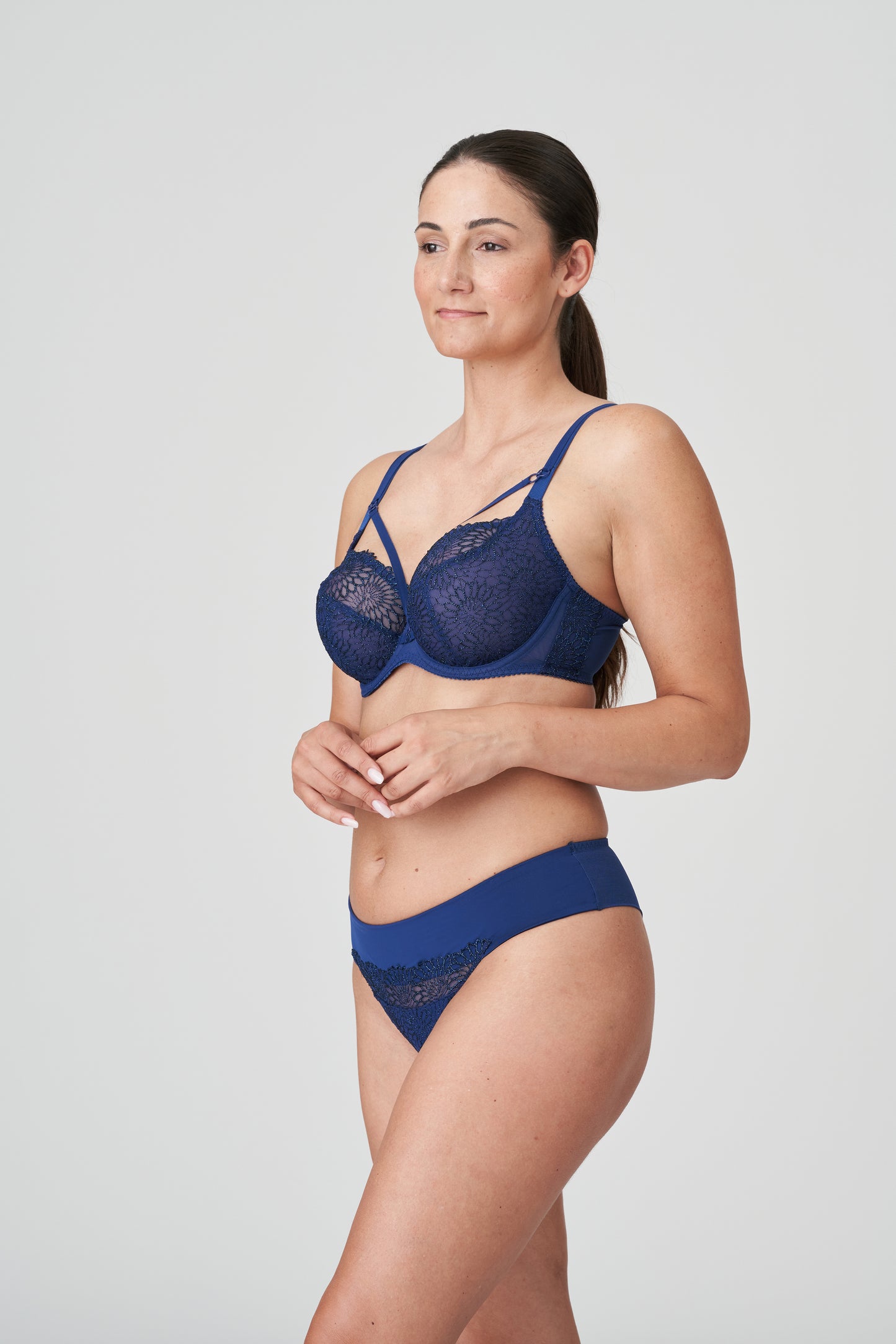 SOPHORA String (Royal)