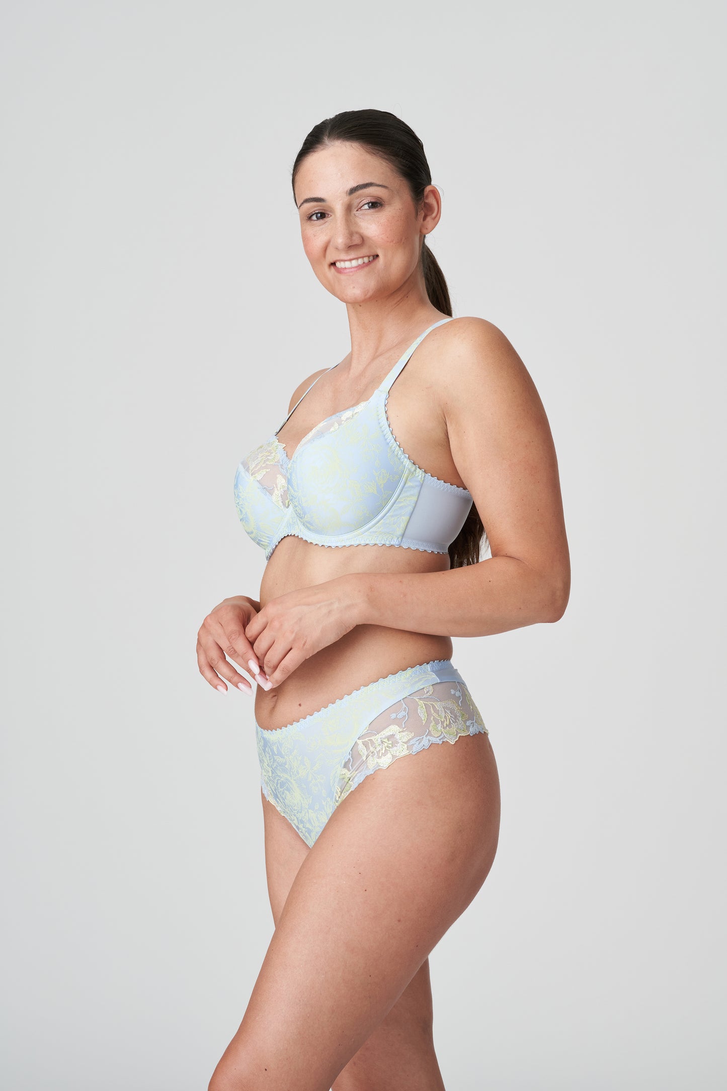 NUZHA Luxus String (Nuage)