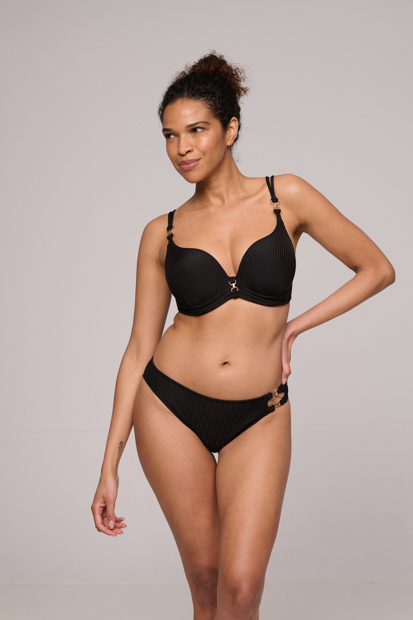 EMLY Bikini-Top Herzform (Schwarz)