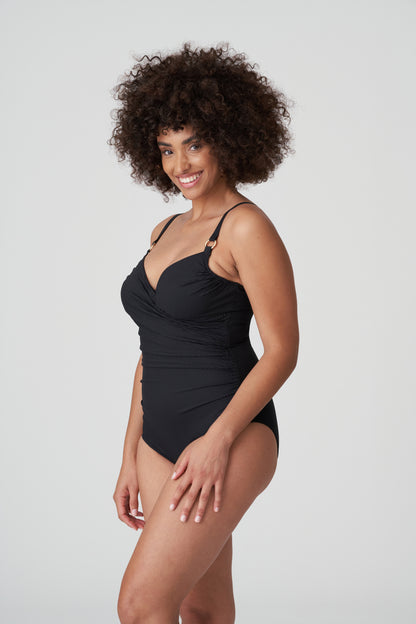 SAHARA Badeanzug Figurformend