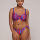 SKUDAI Bikini Hüftslip m. Schnur (Wild Stripes)