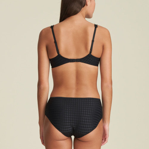 AVERO Shorts (Black) Schwarz
