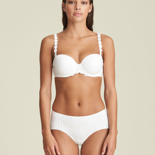 AVERO Shorts (White) Weiß