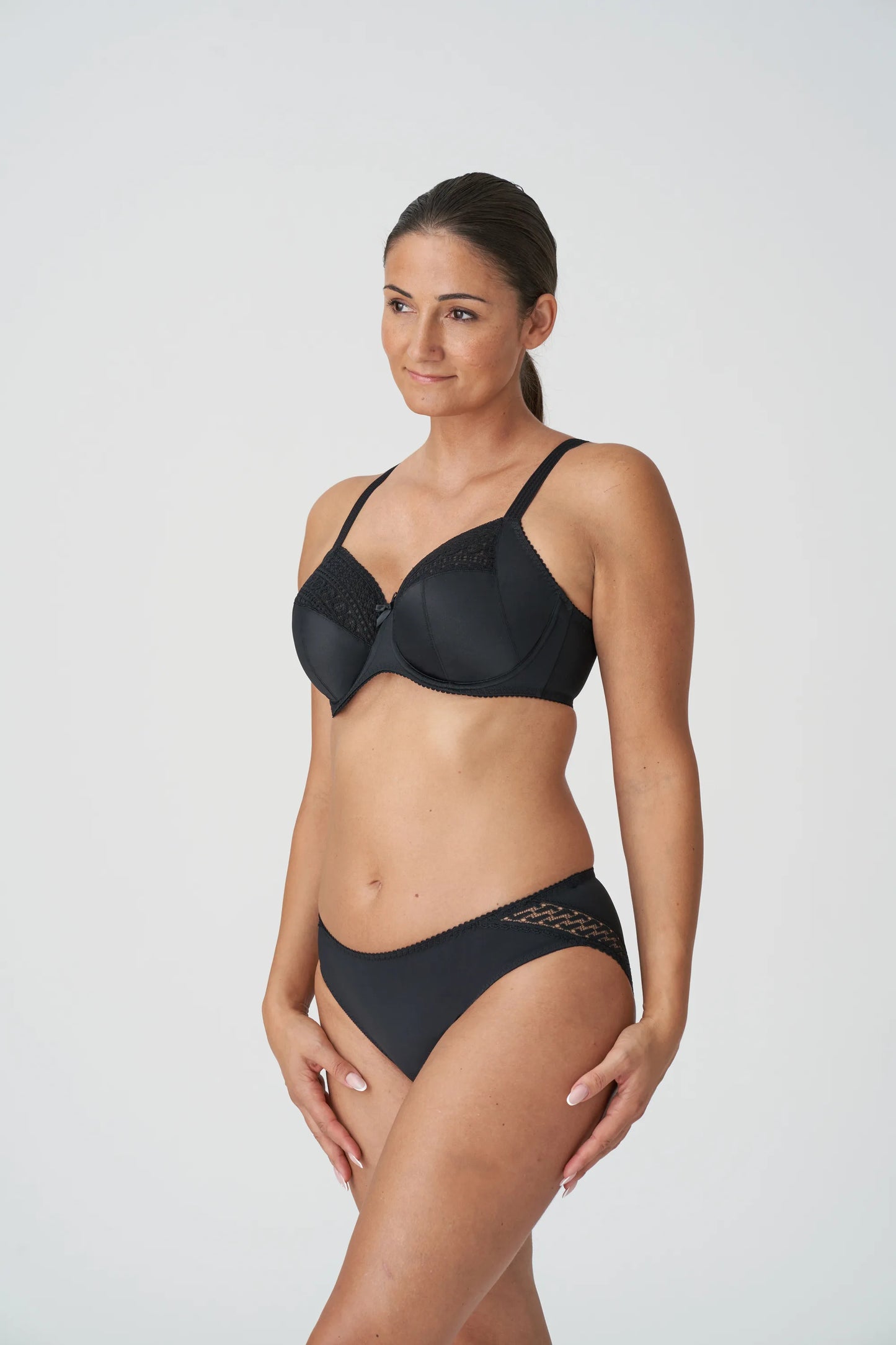 MONTARA BH Vollschale (Schwarz)