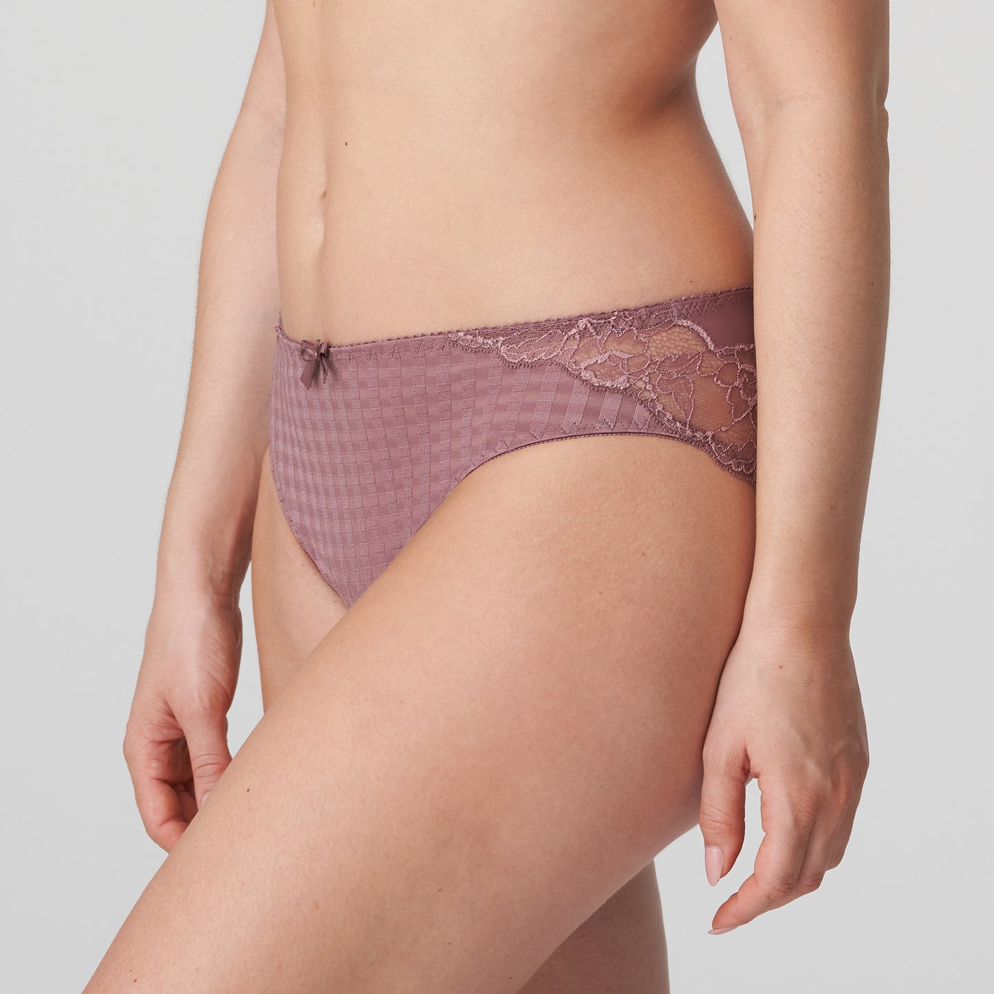 MADISON Rio-Slip (Satin Taupe)